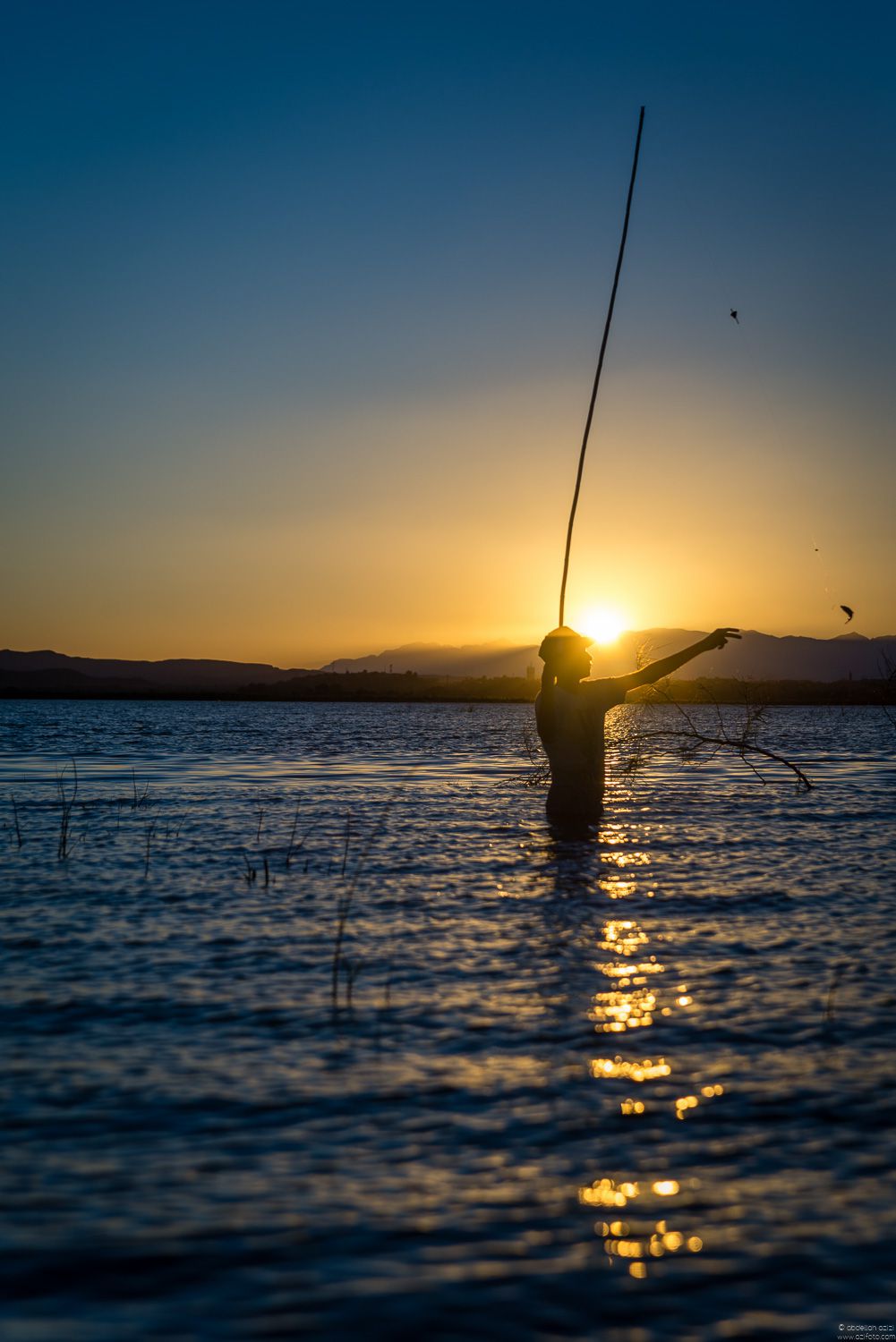 Fishing in ouarzazate lake
